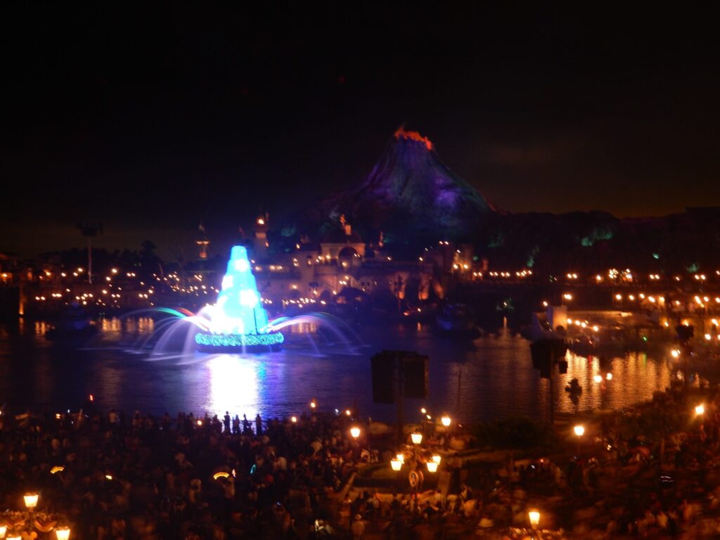 ミラコスタ　バルコニールームハーバービューからの夜景