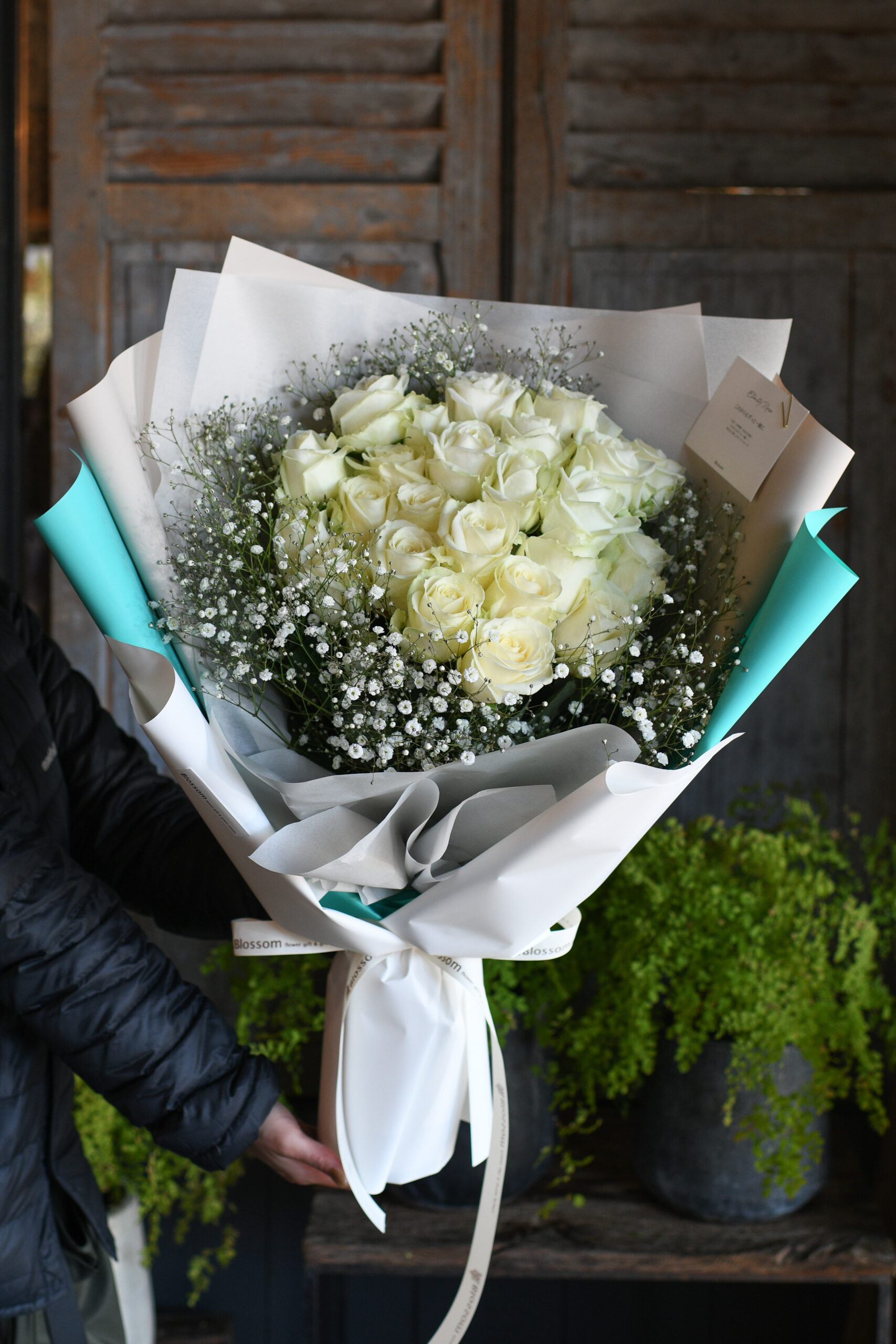 「アイスブルー×白薔薇」プロポーズリングドレスブーケ