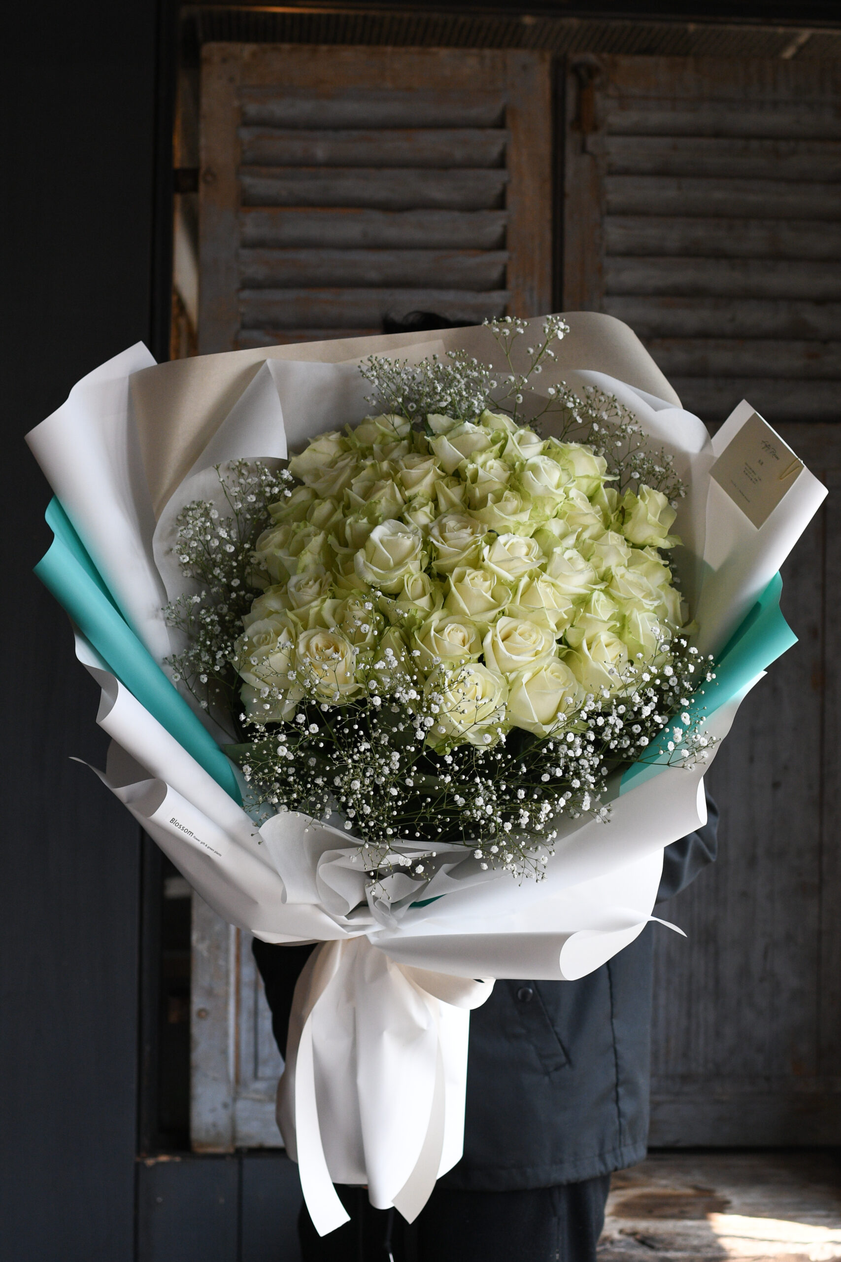 「アイスブルー×白薔薇」プロポーズリングドレスブーケ