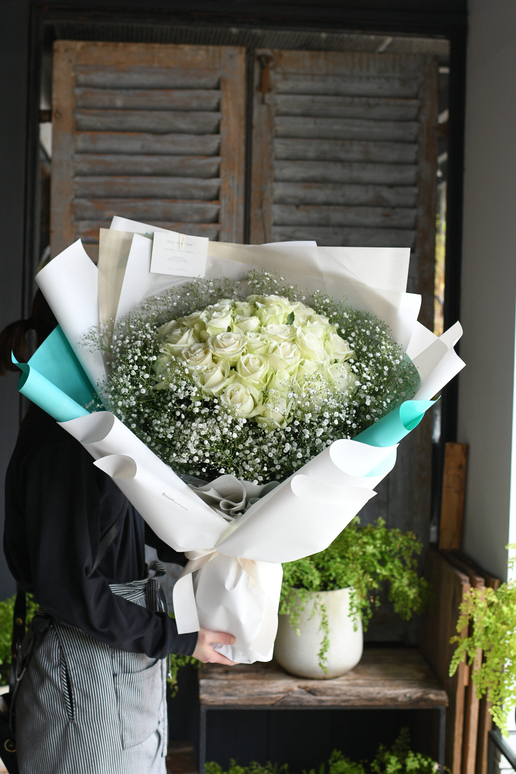 「アイスブルー×白薔薇」プロポーズリングドレスブーケ
