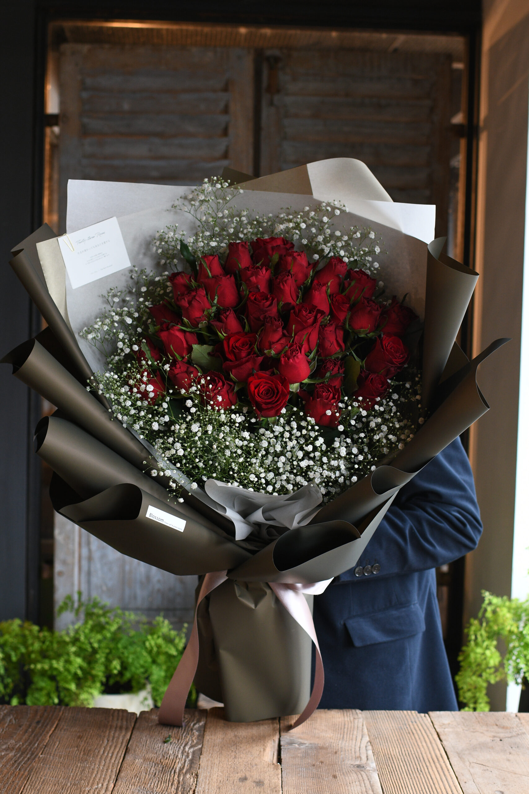 「ブロンズ×赤薔薇」プロポーズリングドレスブーケ