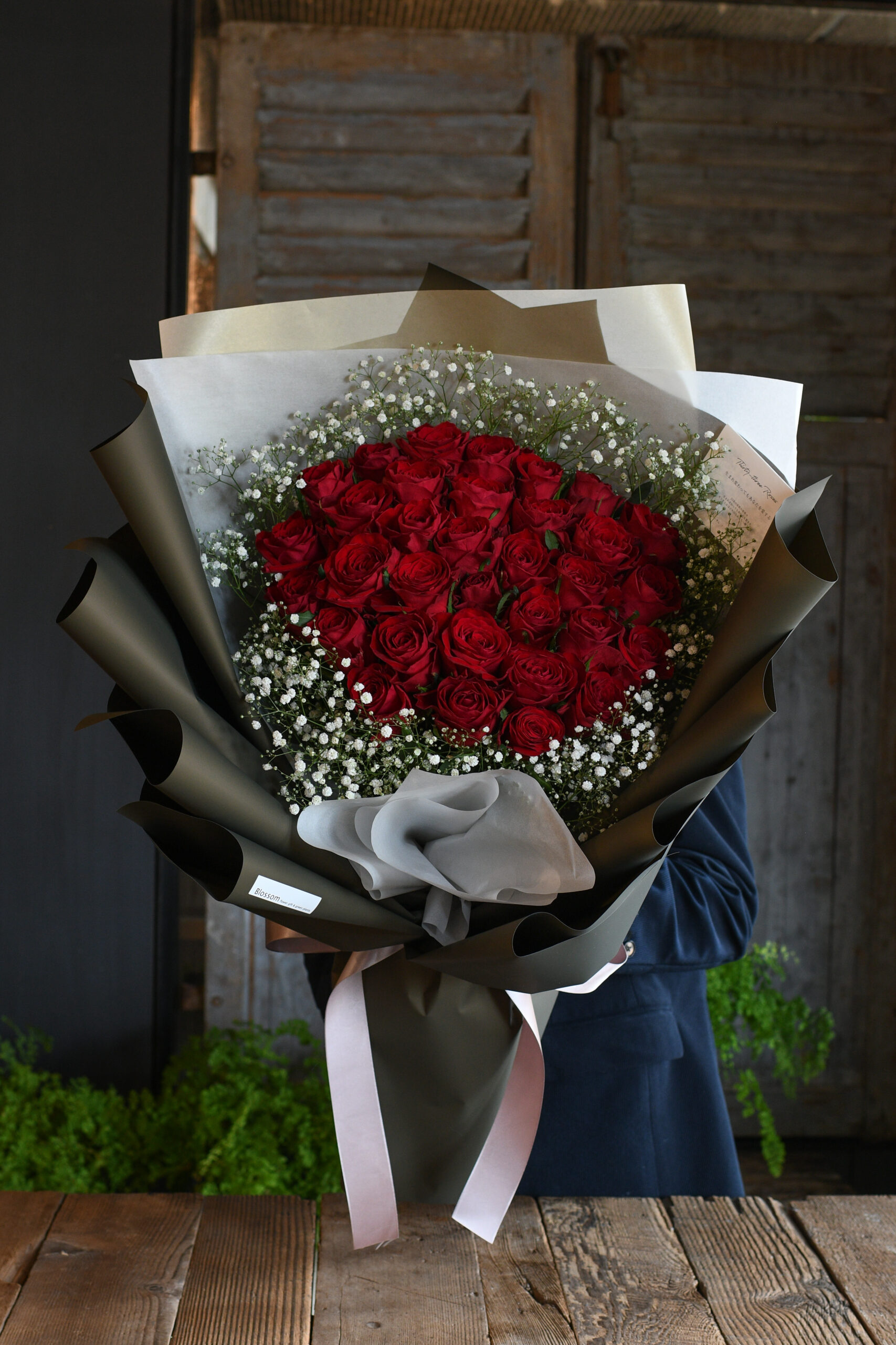 「ブロンズ×赤薔薇」プロポーズリングドレスブーケ