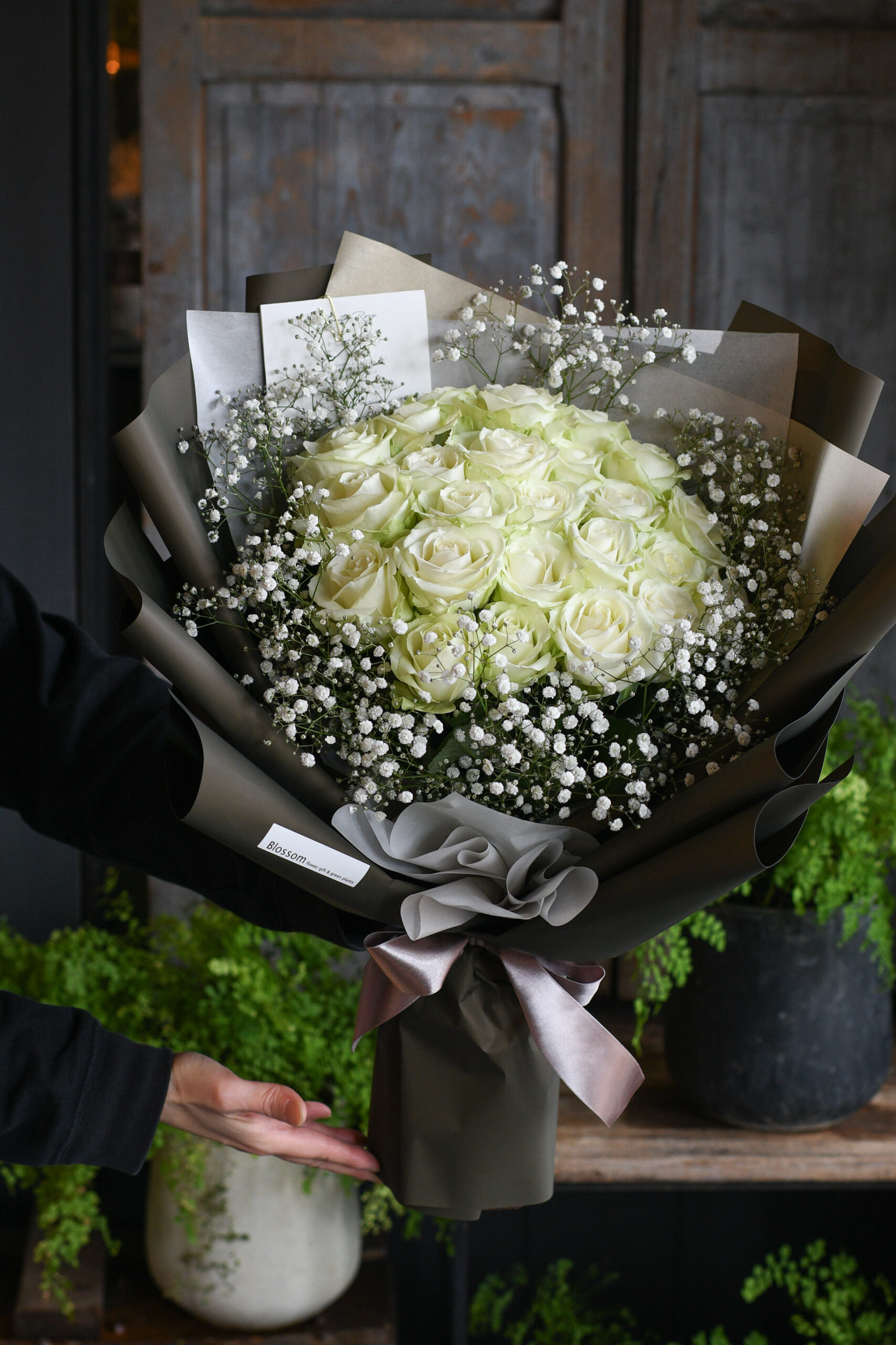 「ブロンズ×白薔薇」プロポーズリングドレスブーケ