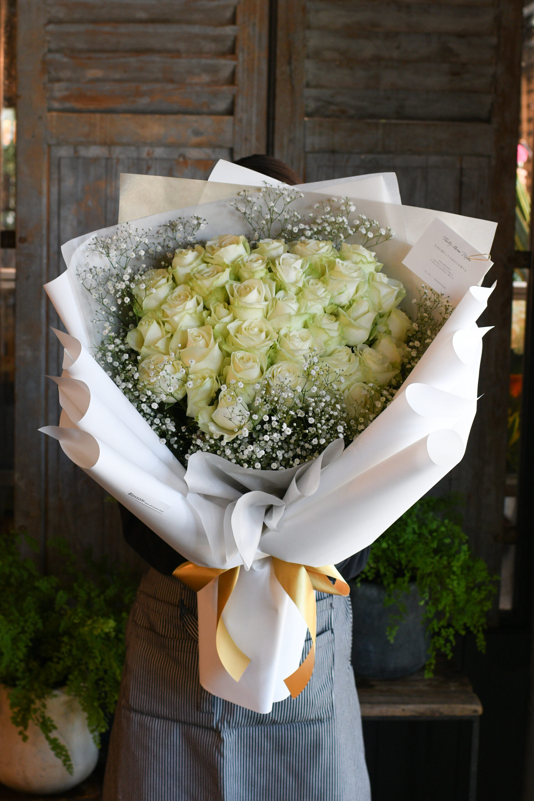「ホワイトゴールド×白薔薇」プロポーズリングドレスブーケ